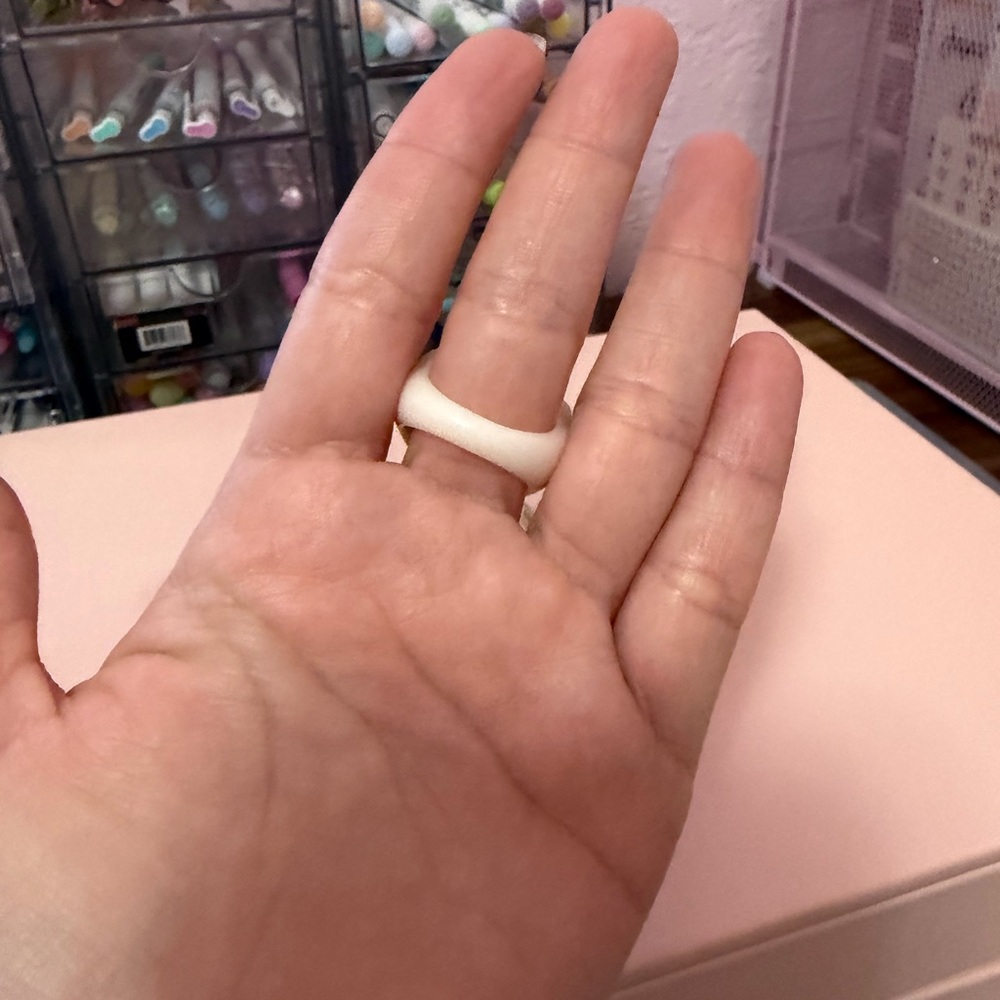 Heart-Shaped Lavender Ring - image 3